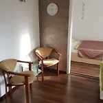 Amber 3*