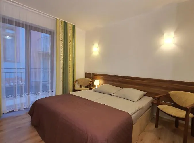 ベッド・アンド・ブレックファスト Amber 3*