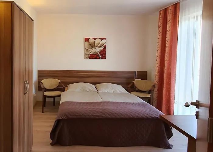 Bed & Breakfast Amber 3*